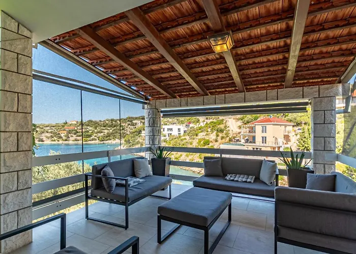 Villa Naty With Whirlpool By Villas Guide * Vela Luka