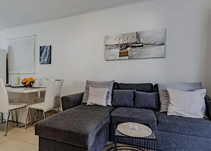 Villa Villa Naty With Whirlpool By Villas Guide *