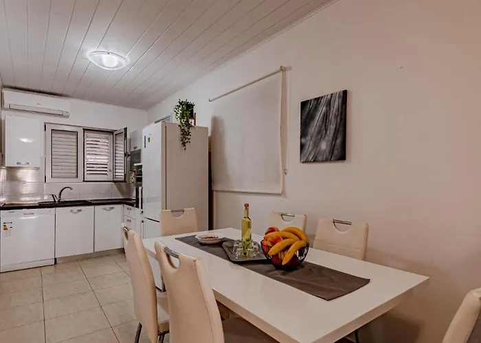 Villa Naty With Whirlpool By Villas Guide Villa Vela Luka