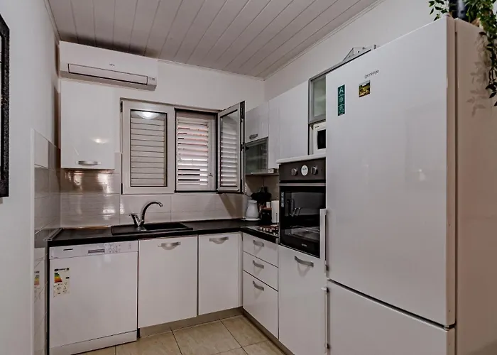 Villa Naty With Whirlpool By Villas Guide Villa