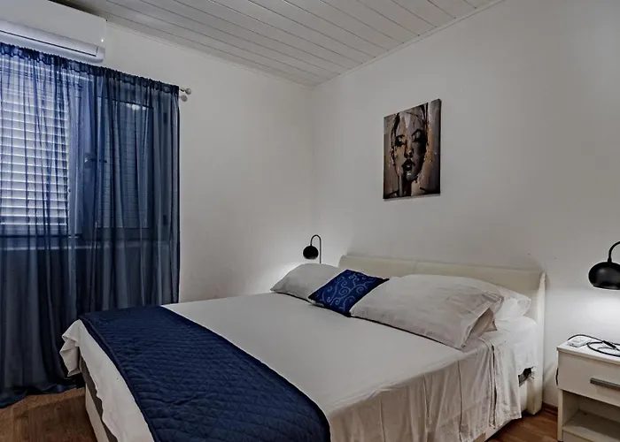 Villa Villa Naty With Whirlpool By Villas Guide